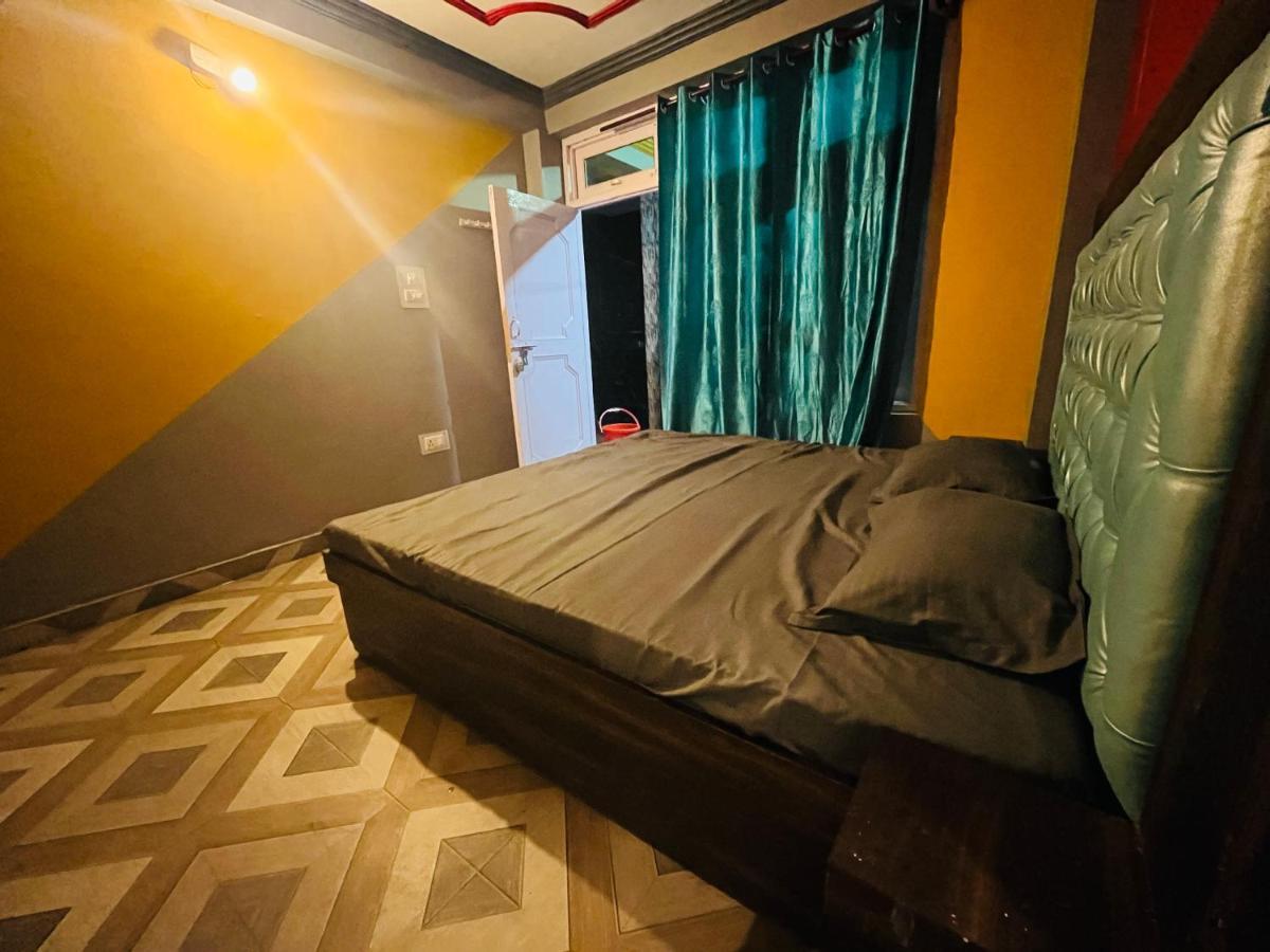 Shanti Cafe & Hostels カソル エクステリア 写真