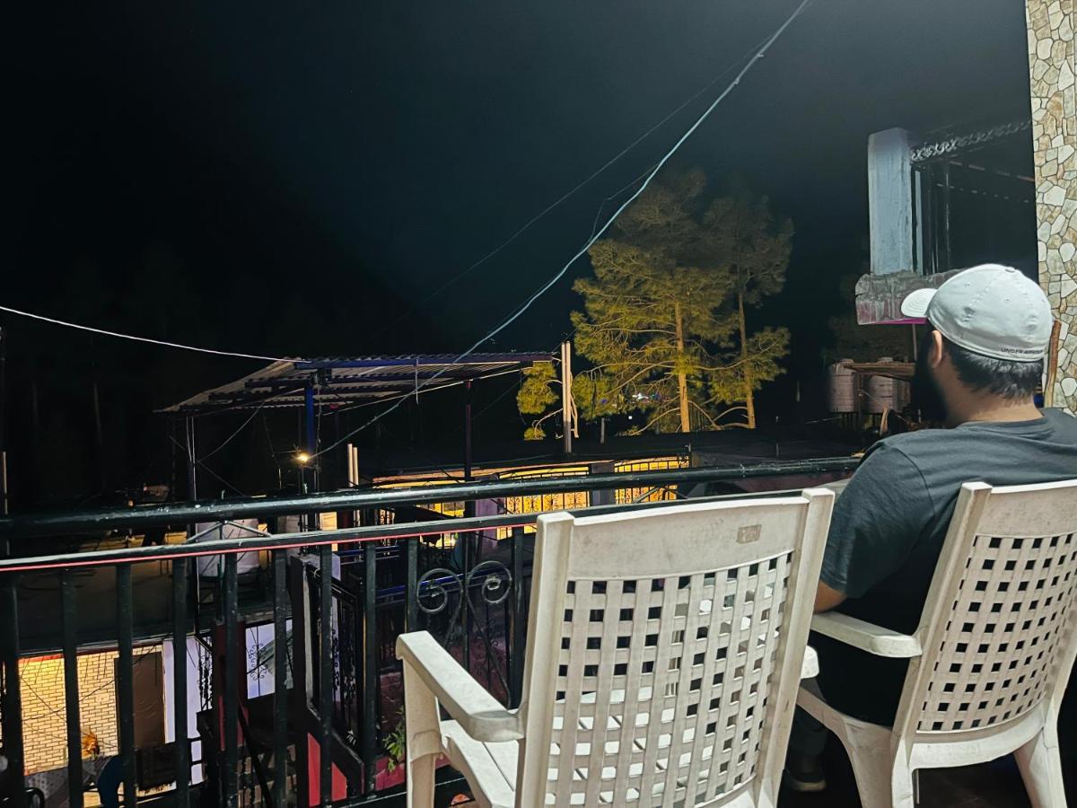 Shanti Cafe & Hostels カソル エクステリア 写真