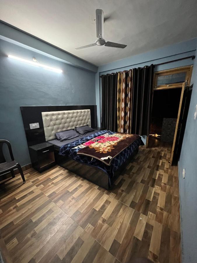 Shanti Cafe & Hostels カソル エクステリア 写真