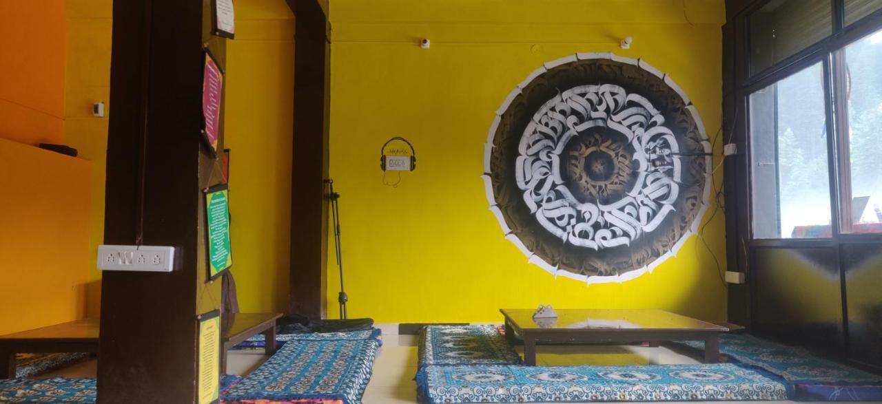 Shanti Cafe & Hostels カソル エクステリア 写真